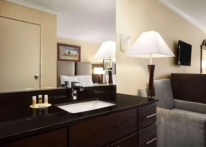 Days Inn By Wyndham Concord