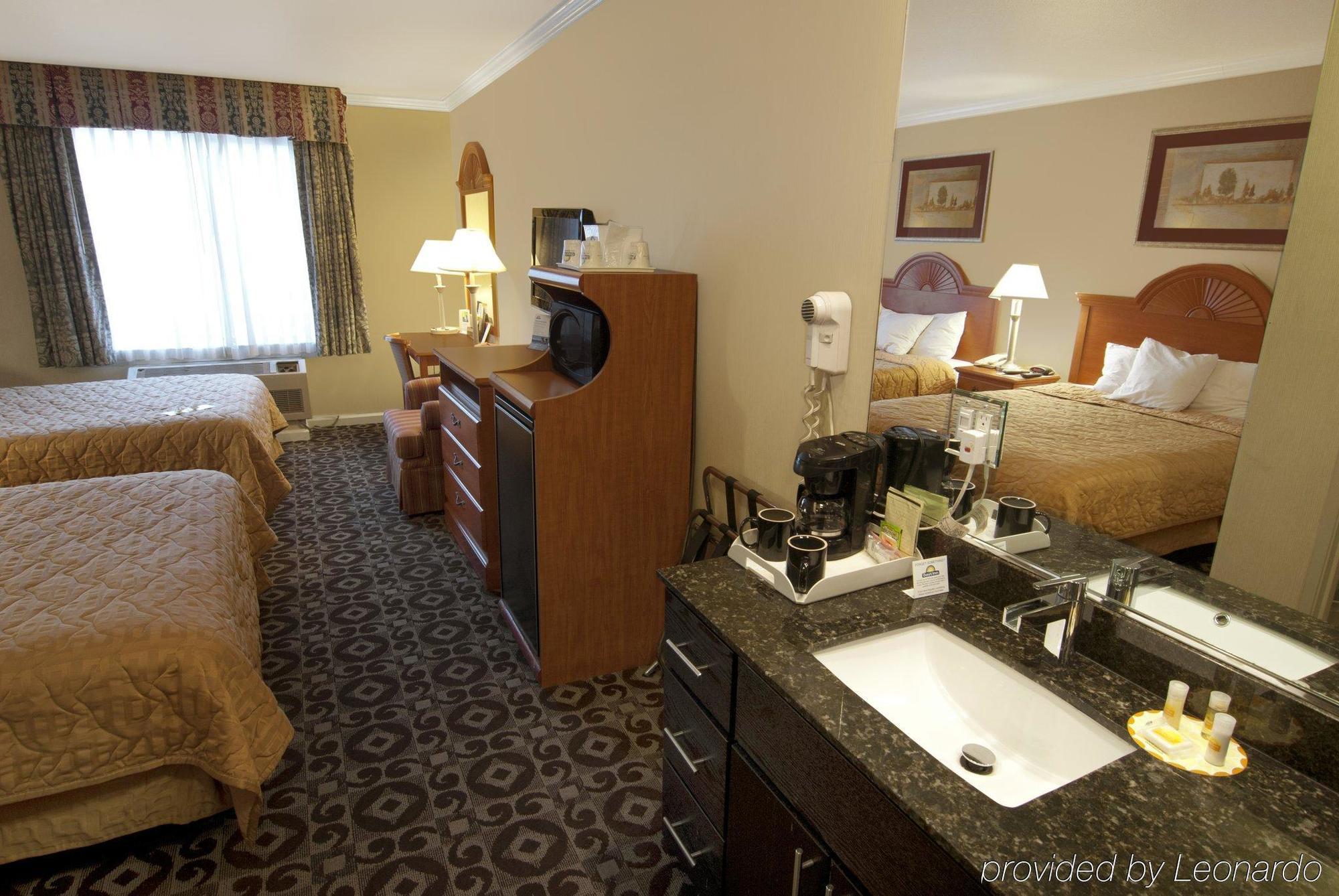 Days By Wyndham Hotel Concord