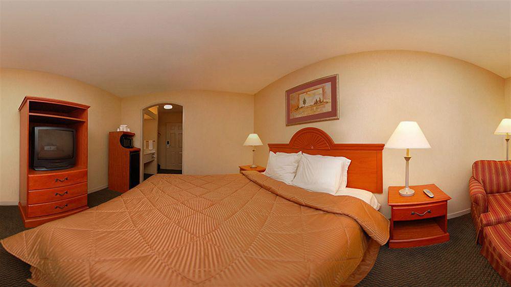 Days By Wyndham Hotel