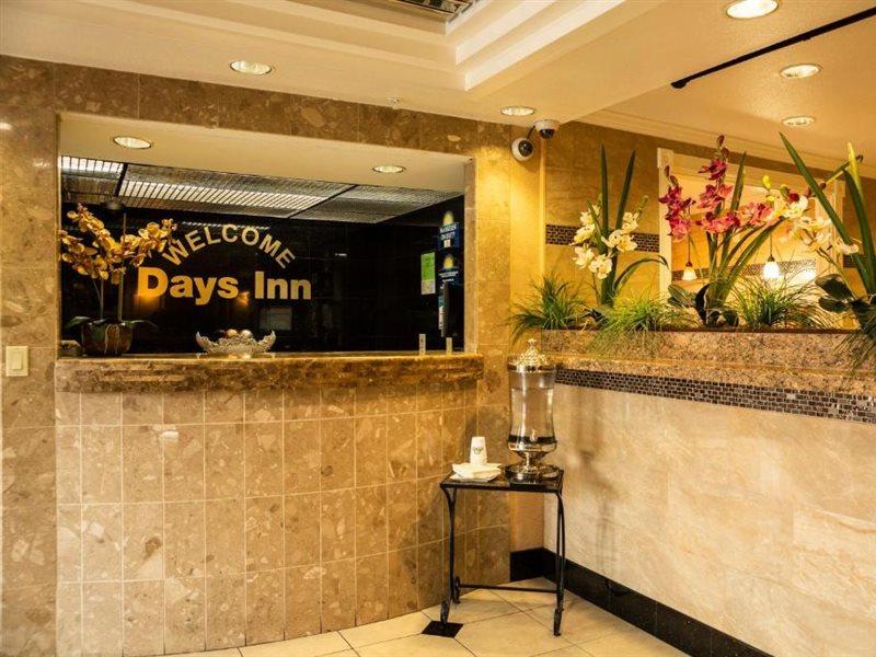 Days By Wyndham 2*